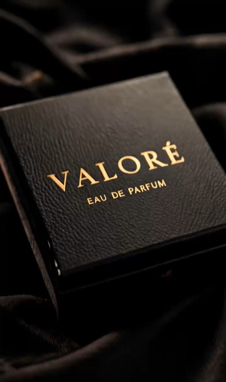 Luxury Perfume Ad — VALORÉ