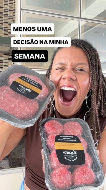 Minha vida adulta melhorou quando eu entendi que organização também é decidir menos. 😂 O Kit Semana Fitness da @carn...