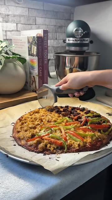 🧀 La pizza de cottage cheese que se hizo viral (y sí vale la pena)🍕 Ingredientes: * 1 bandeja grande de cottage che...