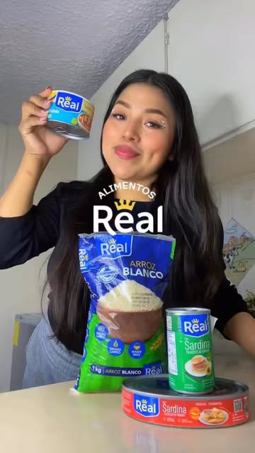 Si eres ecuatoriano, sabes que un encebollado se disfruta con TODO 🤤🇪🇨 Mi toque: cebollita, yerbita, limón y unos...