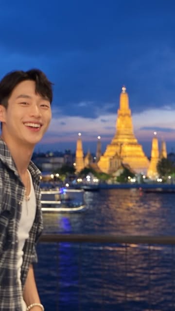 สวัสดีครับ 🇹🇭 I’m visiting Thailand! So happy to be here and say hello to all my Thai followers 😊 . #thailand