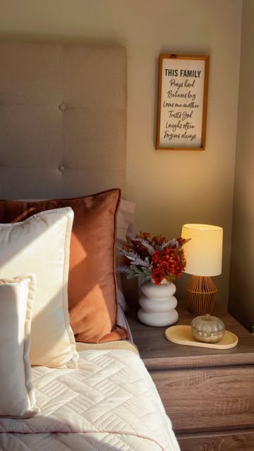 Increíbles acabados y diseños espectaculares, todo lo que tu habitación necesita! @intimausa Aprovecha el 40% off por...