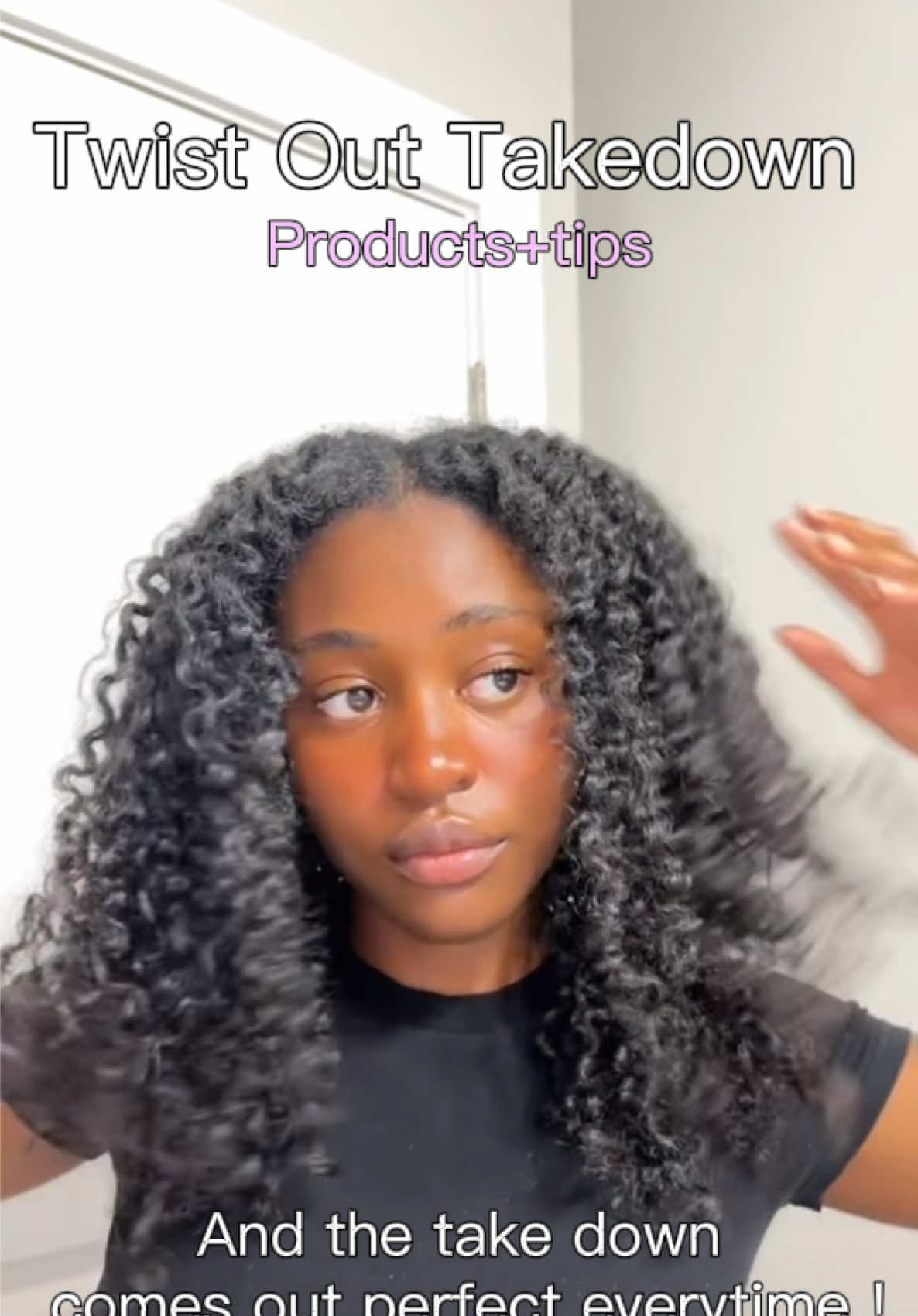 NATURAL HAIR GIRLIESSS TAP IN, THE SECRET TO A GOOD TWIST-OUT IS IN THE TAKEDOWN! 🥰 💕 Want a fluffy, defined, soft...
