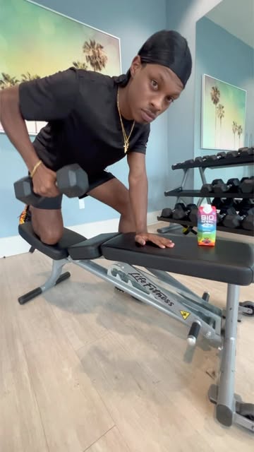 From Sluggish to Supercharged in a Sip! 🏃🏾‍♂️💨🏋🏽‍♂️ @BioSteelSports fuels my inner athlete for unstoppable worko...