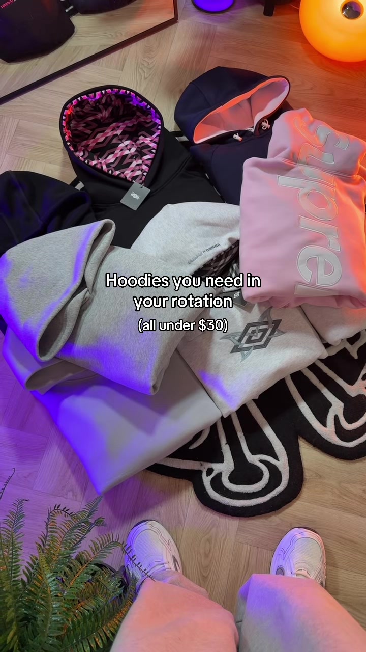 Streetwear hoodies you need in your rotation 🥇 ❤️ #hoodie #hoodies #fashiontiktok #streetwear #winterfashion