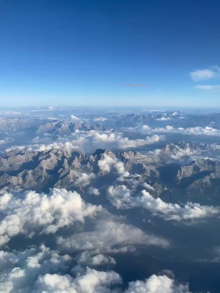In-Flight Window View / Travel Aesthetic