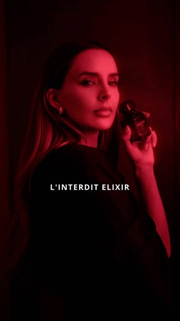 Entrando en mi dark chic era 🖤​ Hay fragancias que simplemente tienen presencia. Nuevo L’interdit Elixir de @givench...
