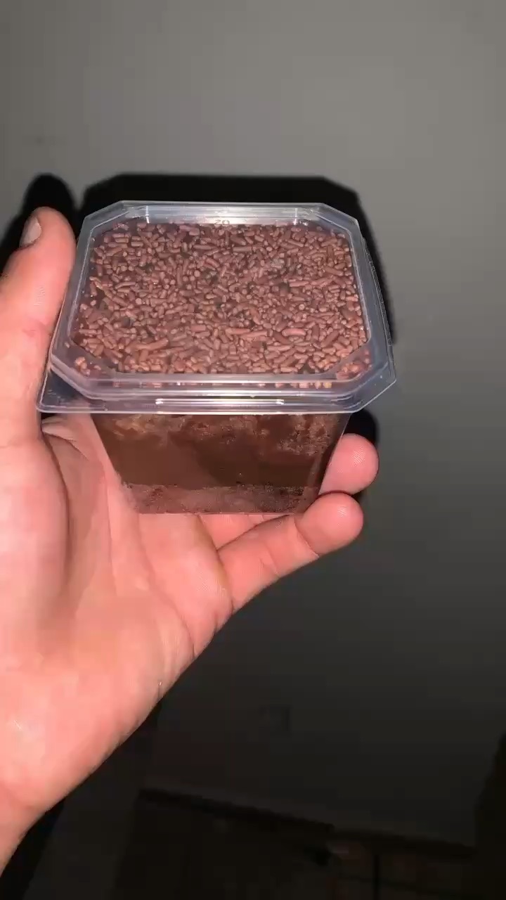 Bolo no pote