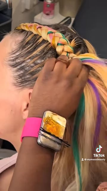 Bei Dina kriegst du die schönsten Frisuren😍😍