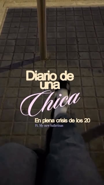 La mejor elección para un día caótico, sin duda mis bailarinas @puma 🐆🖤. Y mi producto salvavidas x siempre el agua...