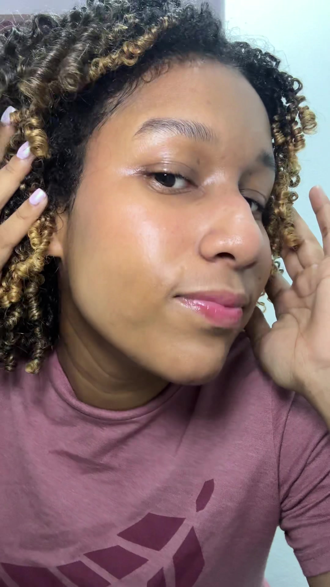 In pequeño GRWM con @Ivoskin US @THOME Official @KSECRET GLOBAL @MDP US Store @rhode skin @e.l.f. Cosmetics @OGX Beauty
