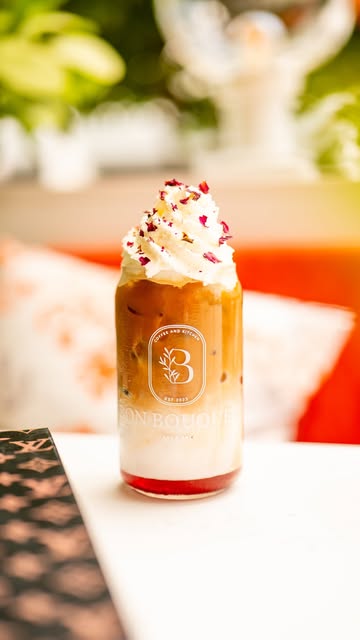 National Coffee Day, the Bon Bouquet way 🧡☕️✨ #coffee #coffeeday #miamicafe #girl