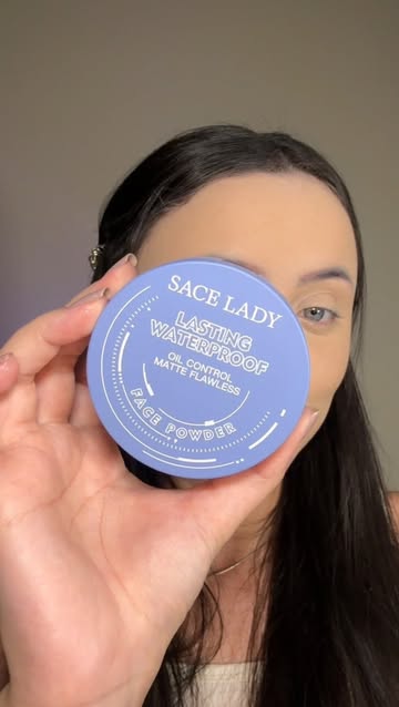 *publi | Pó compacto à prova d’água? 👀💦 Fui testar o da SACE LADY pra descobrir se ele realmente cumpre essa promes...