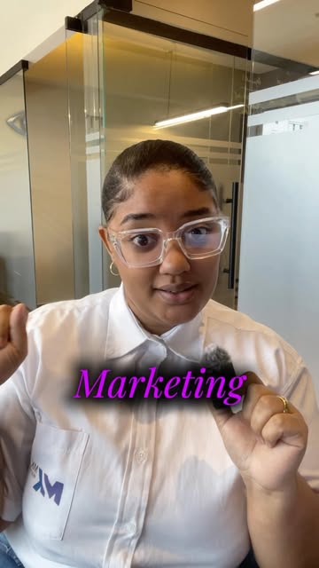 ¿Tienes un negocio y no sabes cómo mejorar tu marketing? 👀 Te preparé una guía GRATIS para ayudarte a crear contenid...