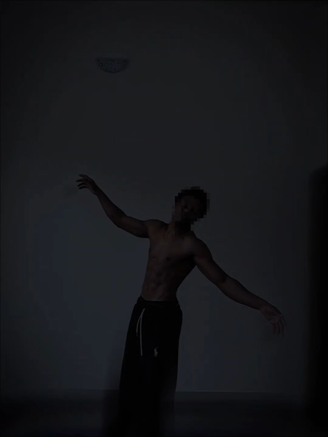 Model pose