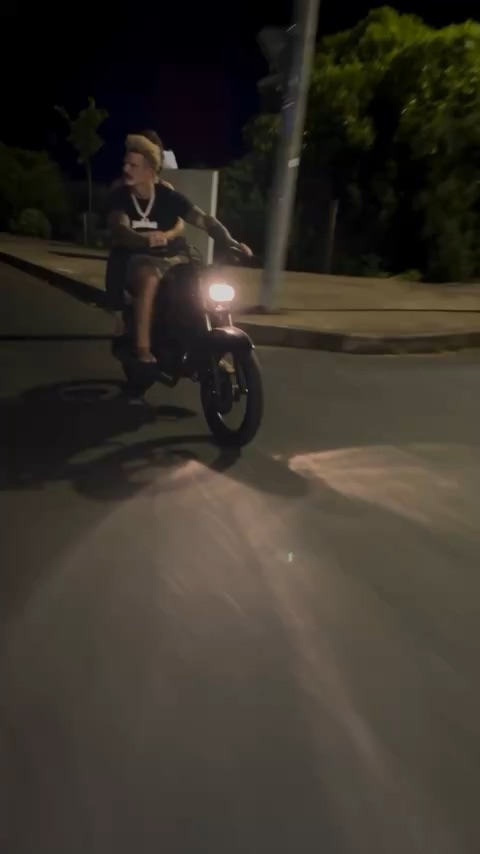Moto🏍️