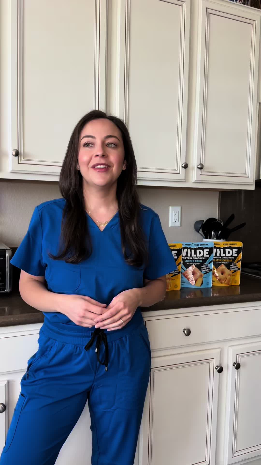 @WildeChips NEW delicious crackers giving me all the protein for my busy day! @getkale #ad #proteinsnack #Foodie #sna...