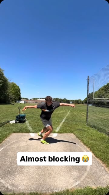Feeling separation like cavemen discovering fire 🔥 #shotput #discus #track #trackandfield #lifting