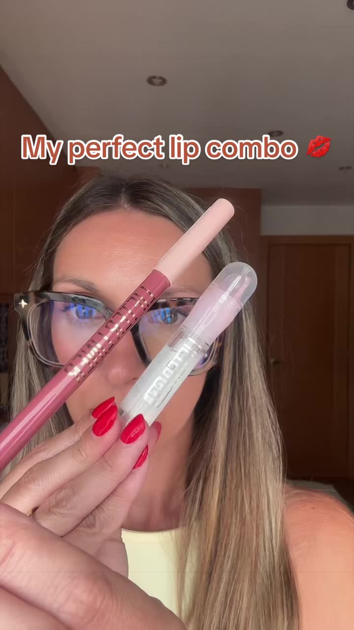✨ Lifter Liner + Lifter Gloss de Maybelline 💋 El combo perfecto para unos labios con efecto más voluminoso y definid...