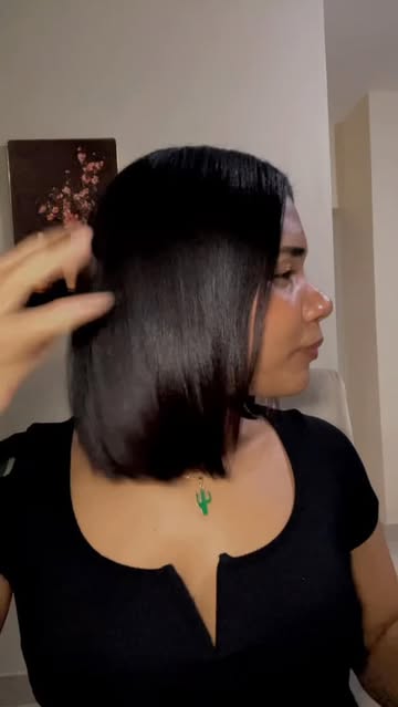 Probando fragancia para el cabello que me envió @influenster de @herbalessences 🤩🌸
