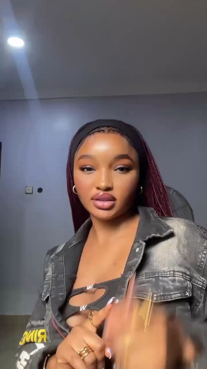 Self makeup