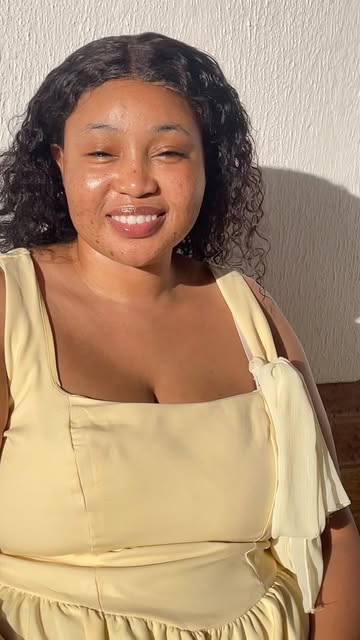 Her skincare, Her outfit, Her mood. 💛💙