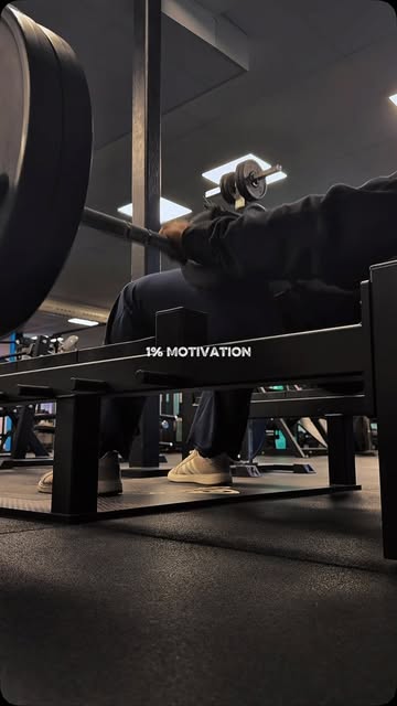 Back and stronger after a week away 💪🏽 Every workout brings us one step closer to our goals. No excuses-let’s make...