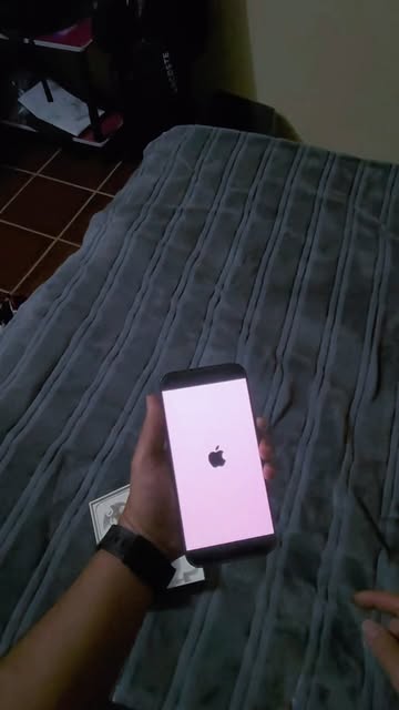 Estoy muy contento por que me llegó mi nuevo iPhone 18 Pro Max de Temu 😍