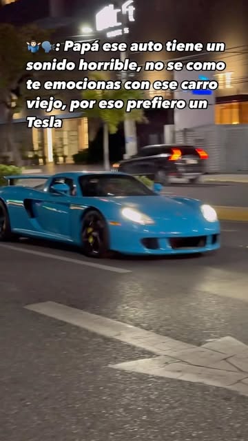 Este muchacho si habla 🗣️ #porschecarreragt #cgt #porsche #carlife #humor #exoticmotorsrd #exoticcars #v10 #tesla