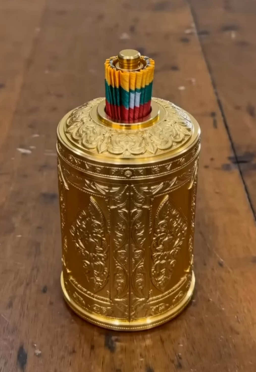 This video is about General Bayinnaung, a national hero of Myanmar. He is a figure like General Yi Sun-sin in Korea....