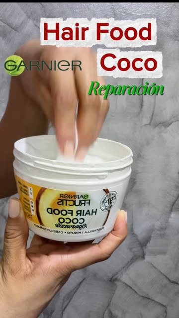 Estuve probando mi mascarilla Garnier Fructis Hair Food y lo que más me encantó es que puedo usarla de 3 forma como a...