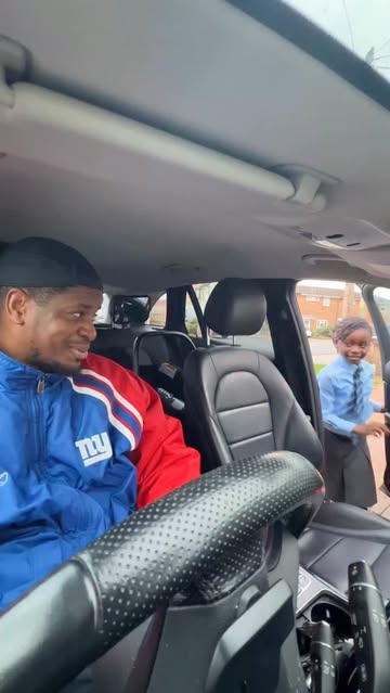 These seat belt challenges aren’t a joke anymore; I need to win 🤣🤣 In episode 7 of School Run Diaries, there’s a pl...