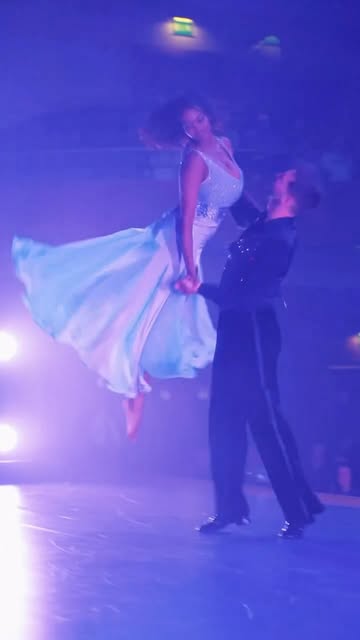 Last night was everything I have ever dreamed of and more. I can't thank my @vivacarnivaltour family and everyone who...