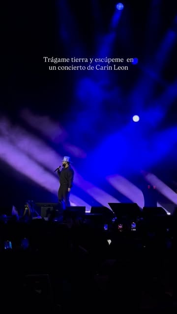 Se me quitó lo triste cuando te vi y me cantaste 😍🤠 cual terapia? 3 horas cantando con @carinleonoficial es lo que...