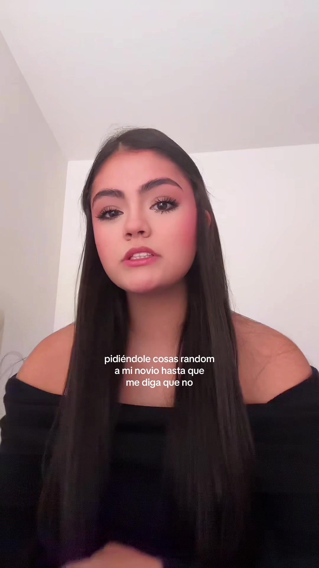 vivo por ese final y aquí se ve lo bueno de tener un novio que no ve casi tik tok. que se note que hacer bromas me po...