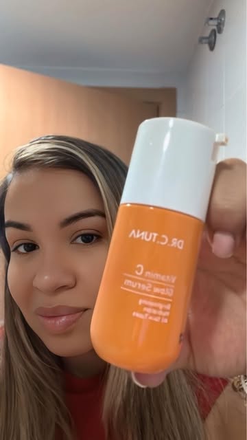 💛✨ ¡Alerta glow! Esta es la vitamina C que tu piel lleva tiempo pidiéndote (y tú ignorándola como si no la mereciera...