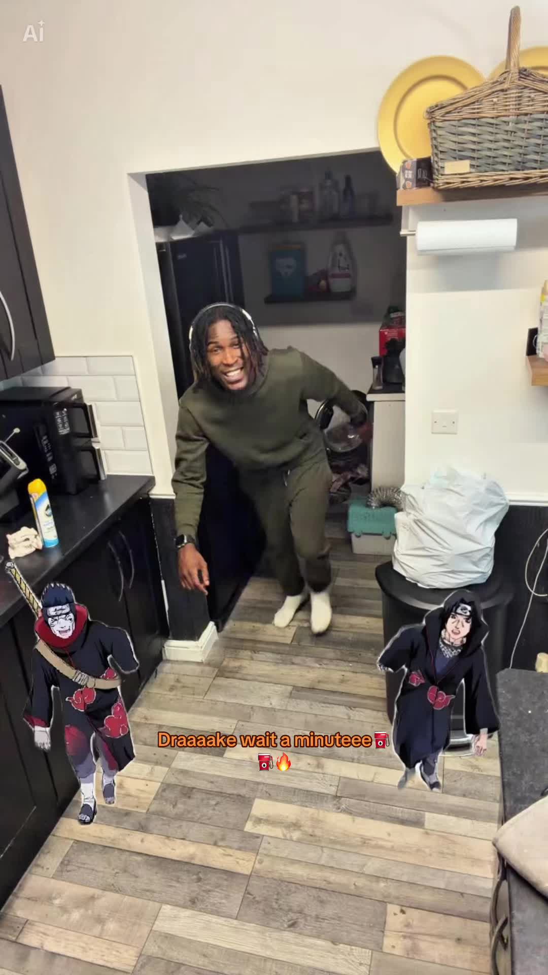 All she wants is 🇯🇵 skincareeee🗣️ hold on a minute⛽️🔥 #fyp #naruto #dance #viral