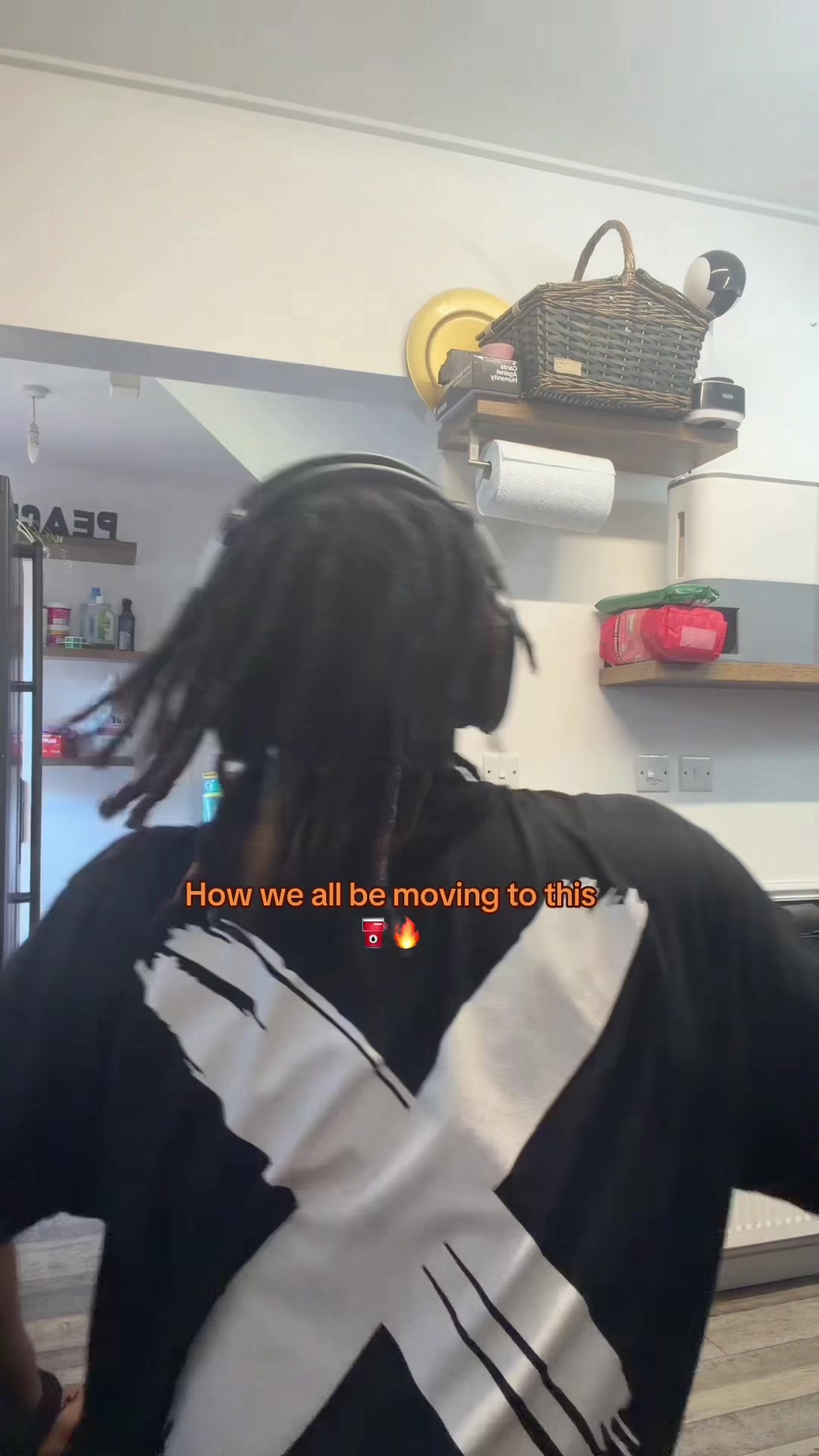Wait a minute!!! “low hp on easy🗣️” run it back!!⛽️ #fyp #viral #dance #humor