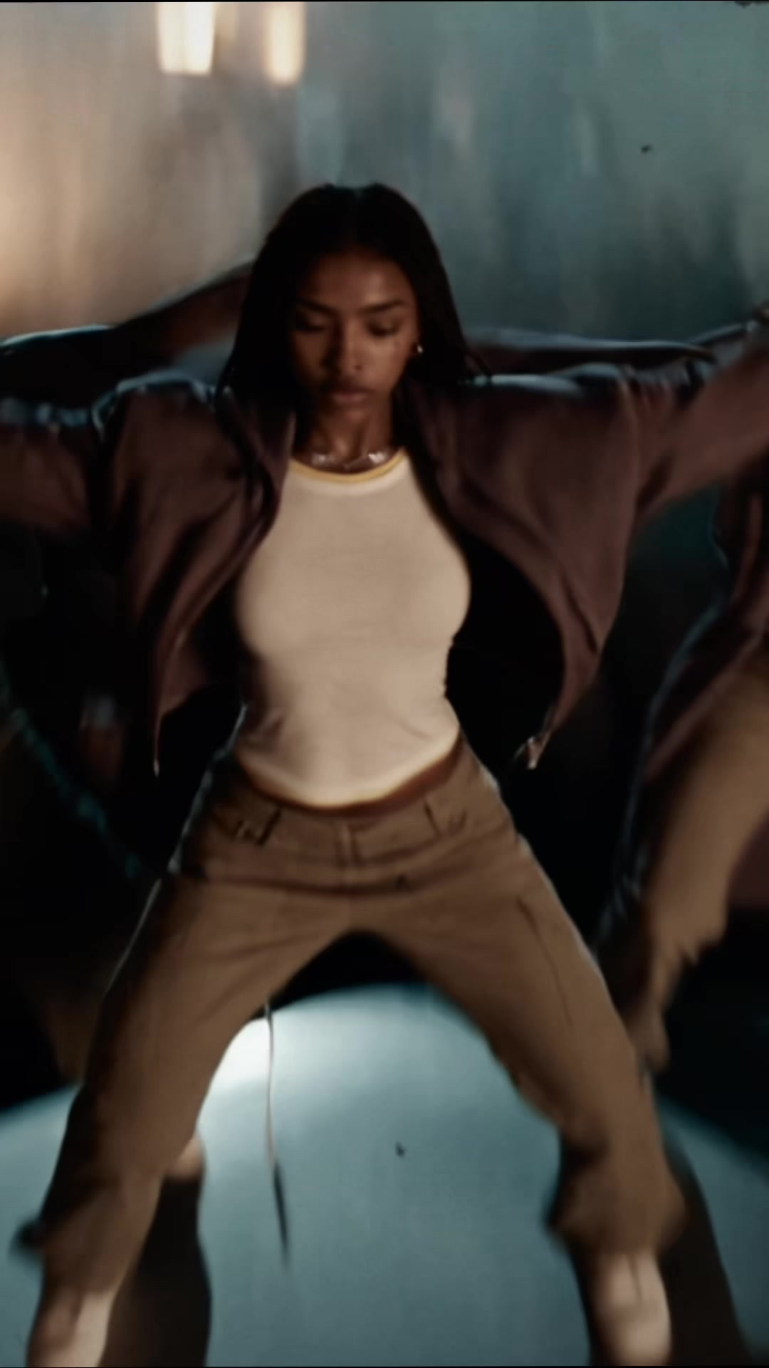 I’m here to DANCE 🕺💃 @Higgsfield AI