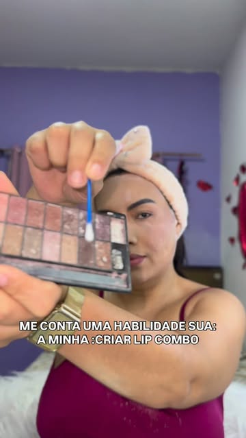 A internet fazendo minha cabeçinha funcionar 🤪. É uma ótima opção pra quem não tem um lápis de boca mais escuro 🫶🏾...