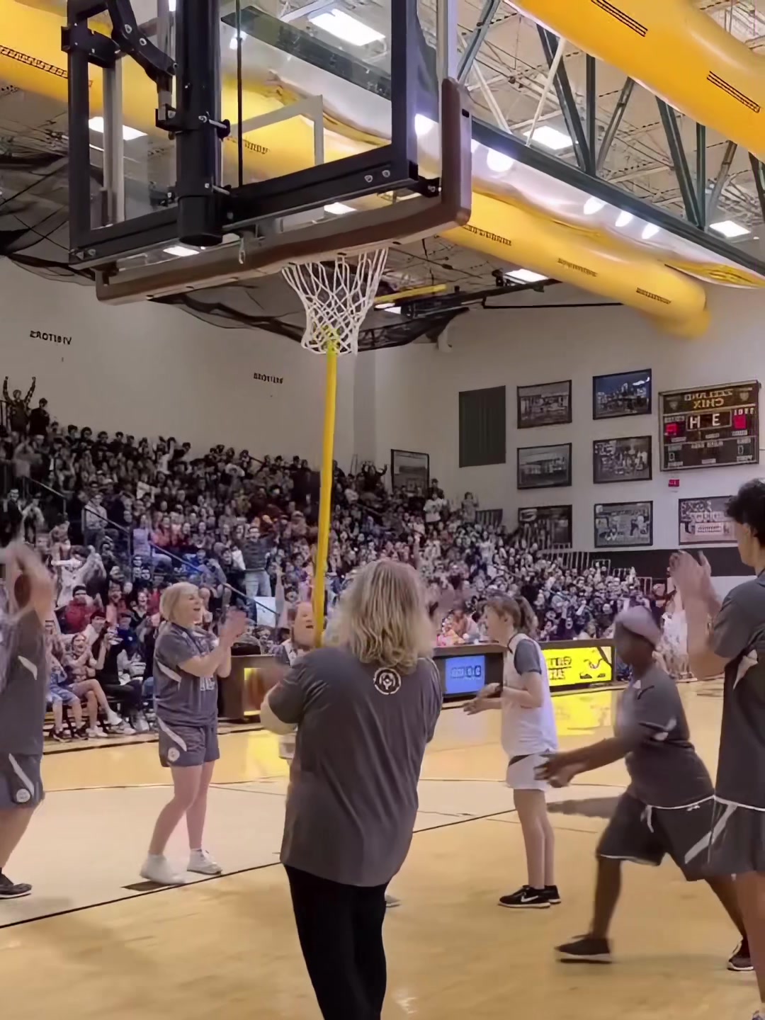 Most Beautiful and Respect Moments in Sports #sports #basketball #fyp #nba