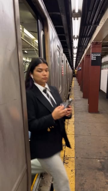 Perdí mi teléfono ⬇️ Antes de contarte qué pasó, sígueme en @nayperozzi porque siempre estoy compartiendo nuevas form...