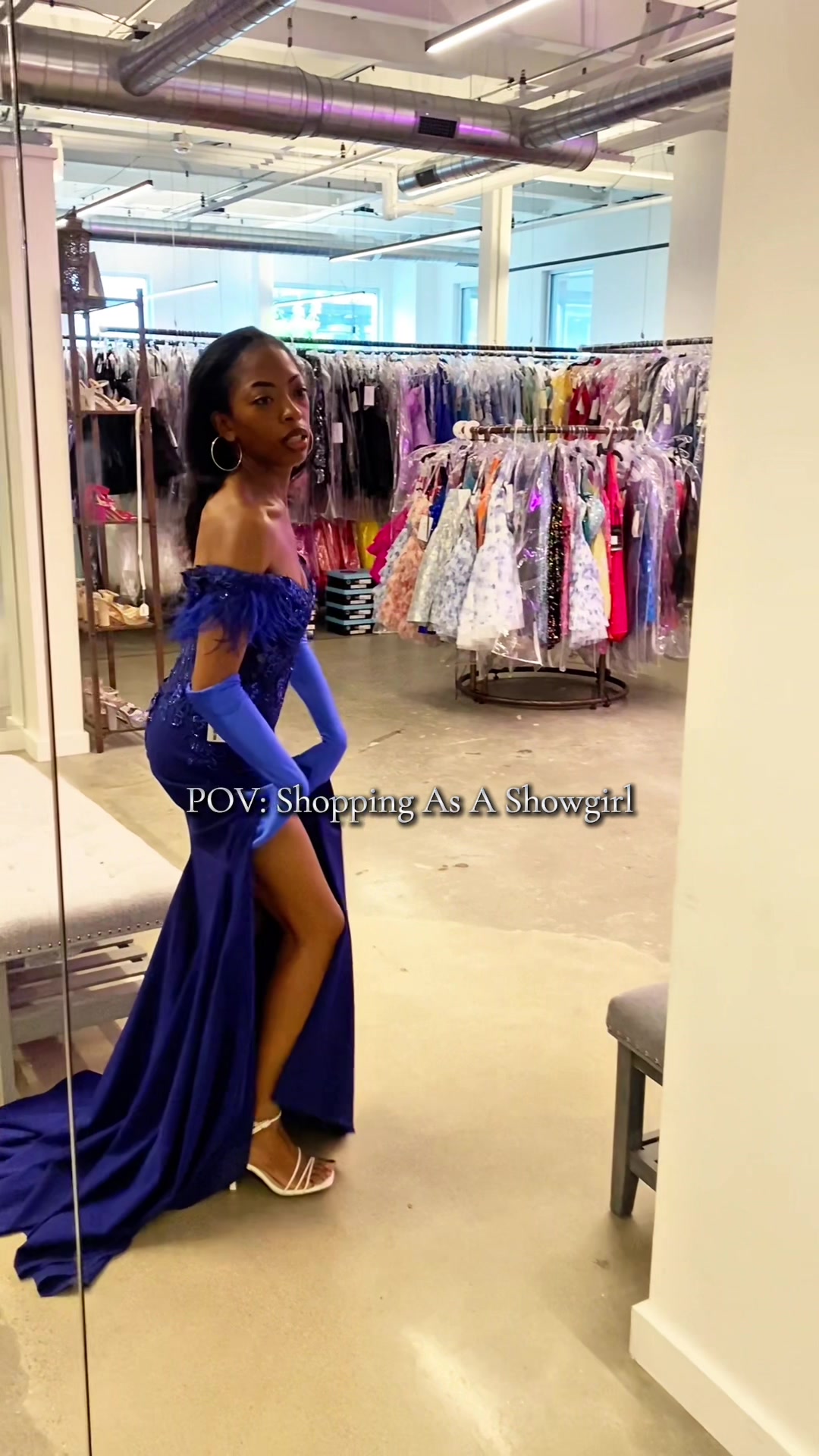 Shopping as a show girl with @GLITZ | NASHVILLE PROM & HOCO✨ is everything ❤️ #burlesque #showgirl #gossipgirlhere #j...