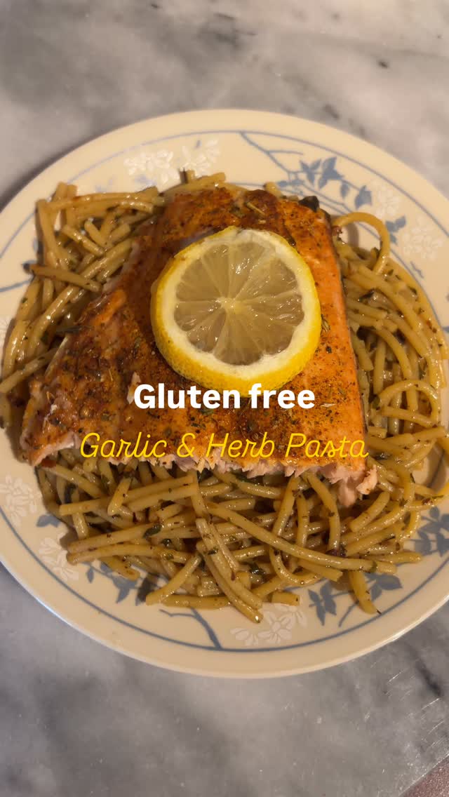 This one’s for anyone who wants a gluten-free pasta that isn’t covered in tomato or cream sauce 😋 Ingredients: • Glu...