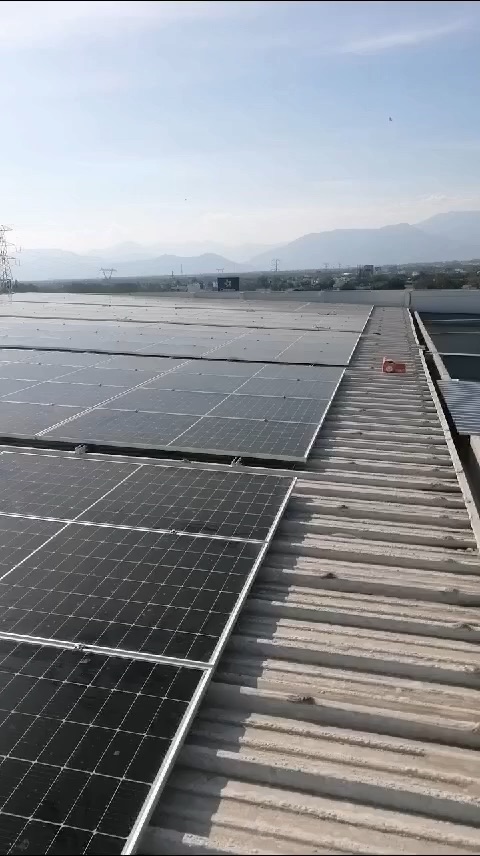 Instalación de sistema fotovoltaico