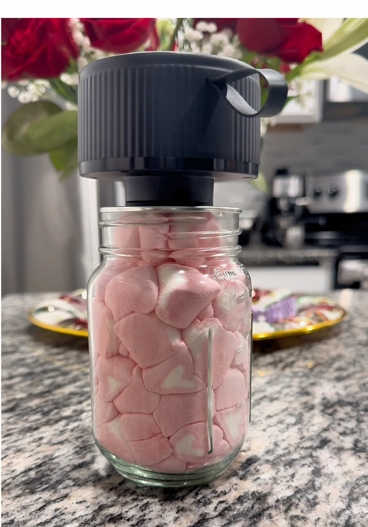 Tus alimentos se echan a perder demasiado rápido? 😩 Este Electric Mason Jar Vacuum es un antes y un después en la co...