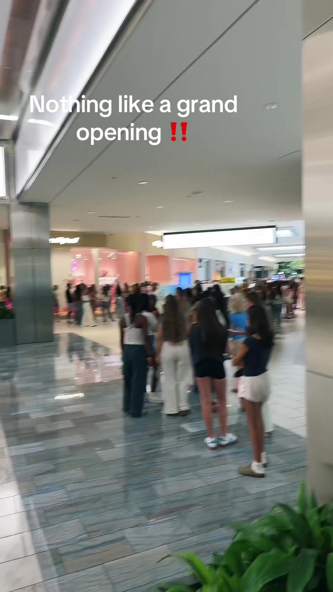 📍 Edikted at Boca Town Center Mall- 45 minutes til open