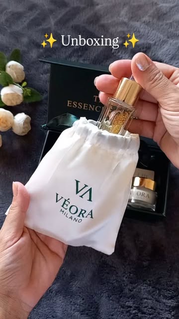 @ley_cubita ​Sono arrivati i prodotti di Véora Milano e non vedo l'ora di provarli! ​Nel box ci sono l'Aurelia Gold E...