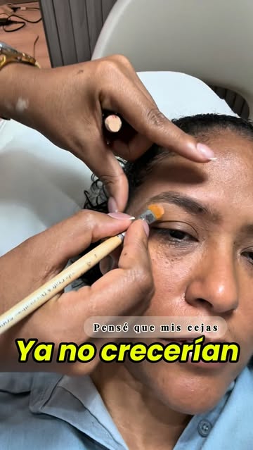 Durante años pensé que mis cejas simplemente eran así. La parte final casi no me crecía. Intenté dejarlas crecer una...