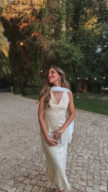 dressed up for the “I do’s” 💍